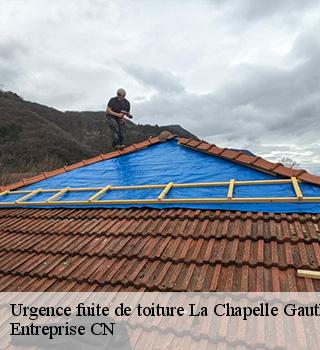 Urgence fuite de toiture 77720